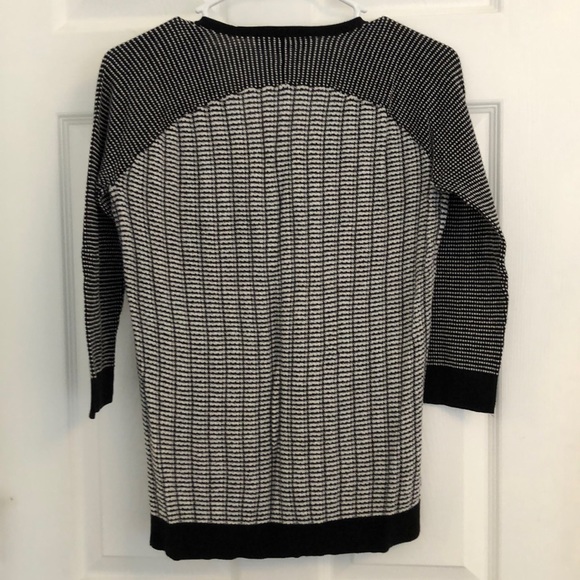 Ann Taylor LOFT Lightweight Sweater - Picture 2 of 5